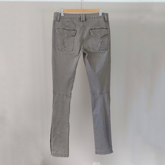 BCBG Max Azria Cargo Pants Size 27 Olive Colour - Picture 3 of 16